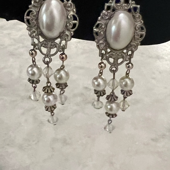 Pearl Earrings - Picture 2 of 3